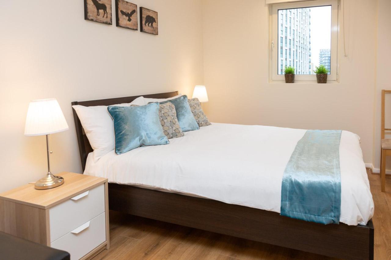 Royal Crossharbour Apartment لندن المظهر الخارجي الصورة