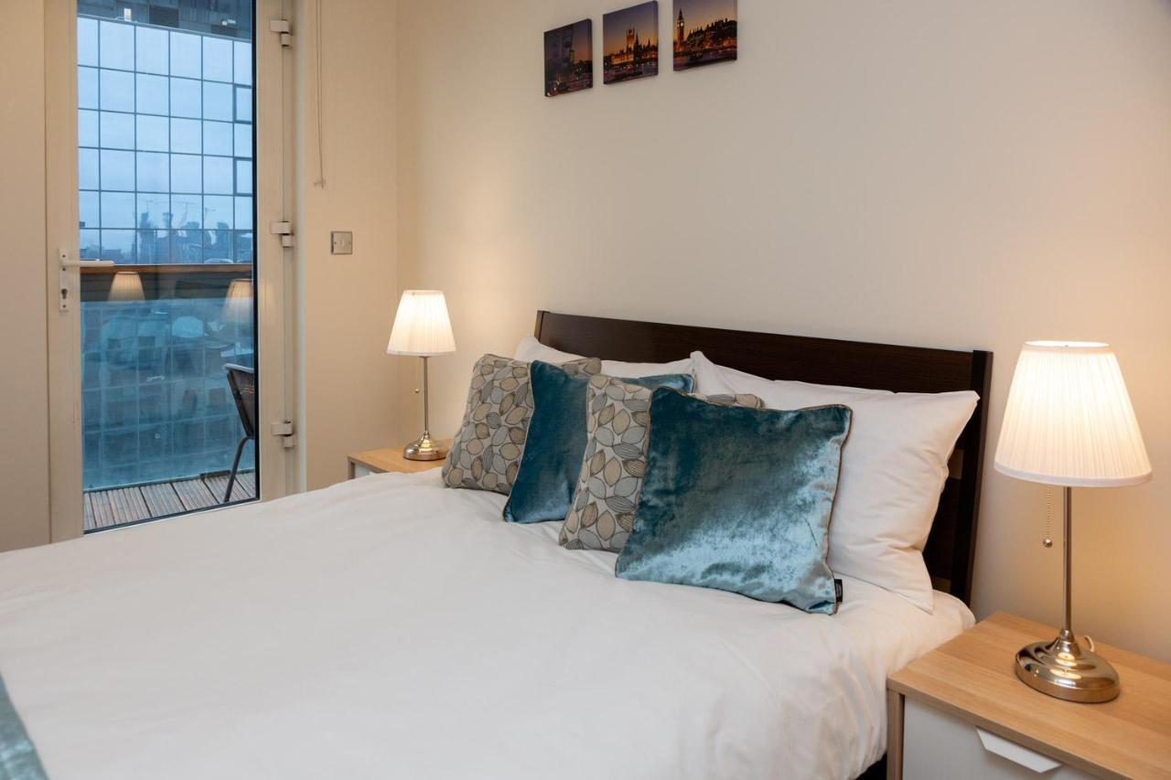 Royal Crossharbour Apartment لندن المظهر الخارجي الصورة